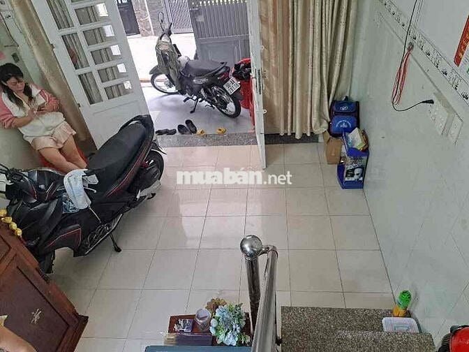 BÁN NHÀ TRUNG TÂM QUẬN 6_DTSD 80m2_CÓ SÂN ĐỂ XE_GIÁ CHỈ 3tỷ