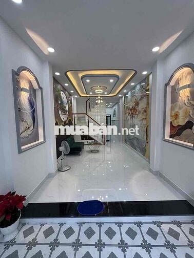 Nhà Đẹp 4 Tầng — Gần Hậu Giang Minh Phụng (3.5m x 16m) Hướng Đông
