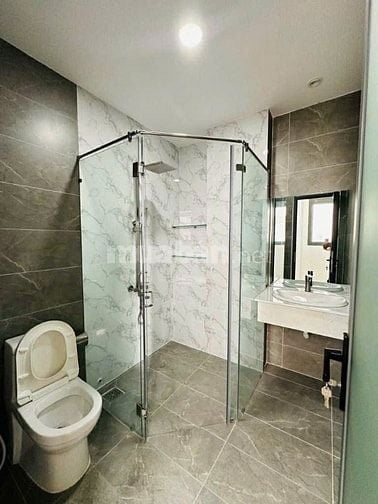 Nơ Trang Long, P7 BT - hẻm nhựa 8m, ô tô đậu ngày đêm - 4 tầng 4pn