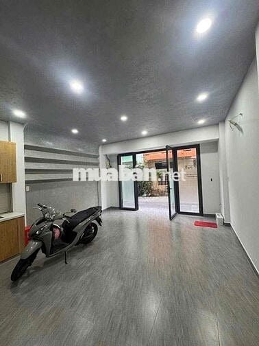 Cho thuê nhà Hẻm Xe Tải Hậu Giang Trệt 3 lầu sân thượng , Quận 6