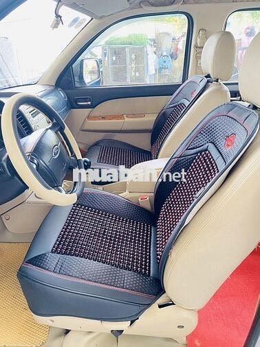 Ford Everest 2013 2.5L 4x2 MT - 30000 km