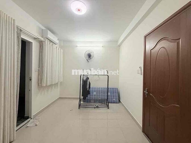 Bán Nhà Hẻm Xe Hơi . Khu Phan Xích Long
