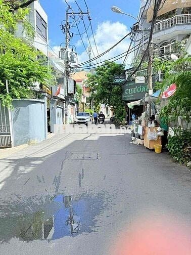 Nhà mặt tiền 4pn3wc kèm 4 máy lạnh Đường Nguyễn Văn Khối