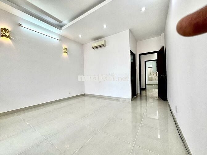 Gần chợ Bà Chiểu!HXH 5m sát MT Lê Quang Định - 4.8x12m nở hậu - 5tầng.