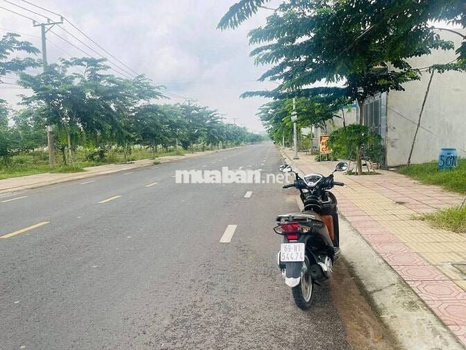 RẺ HƠN 200TR. CHỦ BÁN NGAY LÔ ĐẤT 150M2 FULL THỎ Ở LAI UYÊN - BÀU BÀNG