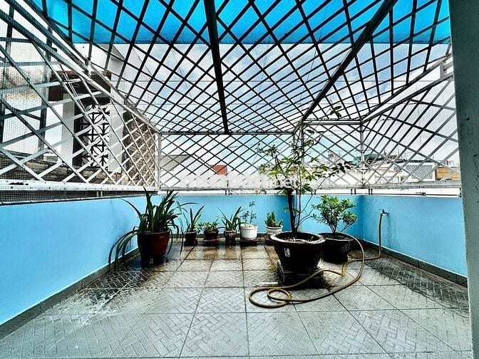 Gần chợ Bà Chiểu!HXH 5m sát MT Lê Quang Định - 4.8x12m nở hậu - 5tầng.
