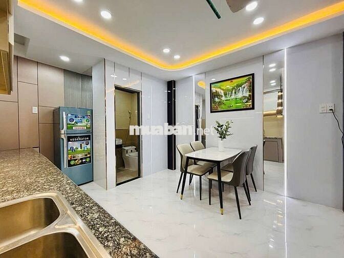 Xe hơi ngủ trong nhà - Nguyễn Văn Đậu gần Đh VLU - 5 Tầng - Nở Hậu
