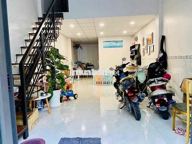 Chủ gửi bán nhà Hẻm 4m Tân phú đối diện Aeon, Đoàn giỏi