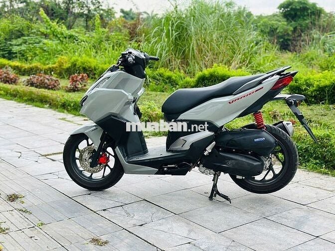 HONDA VARIO 160 XÁM GIẤY HẢI QUAN CHƯA ĐĂNG KÝ