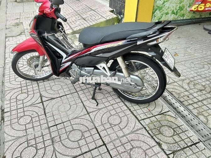 Wave RSX Fi bstp chính chủ xe đẹp long lanh máy êm