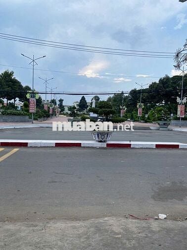 CHO THUÊ MẶT BẰNG ĐẸP – VỊ TRÍ ĐẮC ĐỊA TẠI TRUNG TÂM THỊ TRẤN
