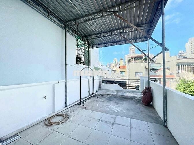 CHO THUÊ NHÀ Ở KINH DOANH 1 TRỆT 2 LẦU KHU BÀN CỜ NHA TRANG GIÁ 18 TRI