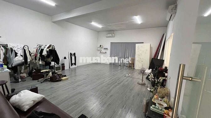 3 mặt tiền đường 12m , xe tải chạy vi vu, cty làm văn phòng,