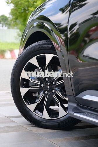 Kia Carnival Signature 2.2D 2023 - 21000 km