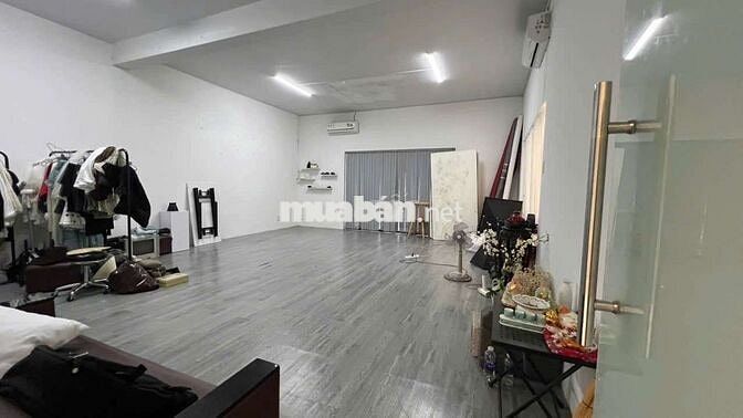 3 mặt tiền đường 12m , xe tải chạy vi vu, cty làm văn phòng,