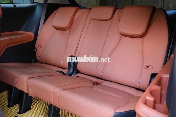 Kia Carnival Signature 2.2D 2023 - 21000 km
