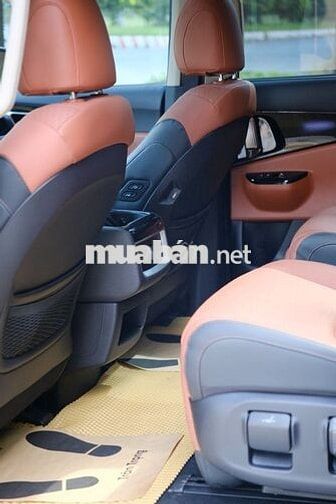 Kia Carnival Signature 2.2D 2023 - 21000 km