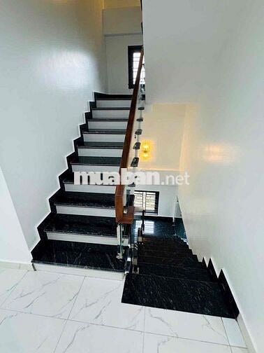 cần bán nhà sổ riêng hỗ trợ trả góp dài hạn từ 5-30 năm
