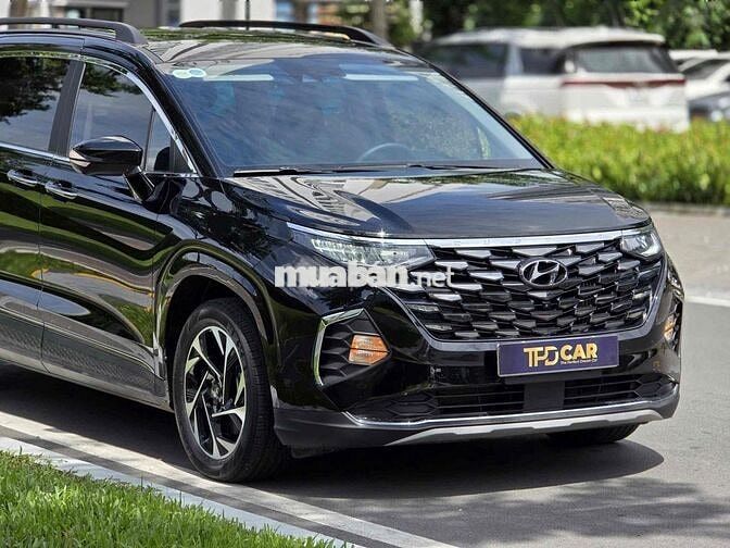Hyundai Custin Cao Cấp 2.0T 2024 - 24000 km