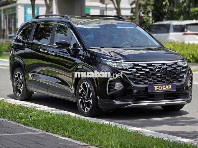 Hyundai Custin Cao Cấp 2.0T 2024 - 24000 km