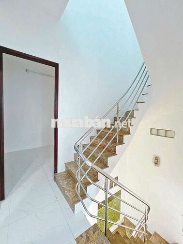 NHÀ NƠ TRANG LONG 4,5x11m TRỆT-2L, 1 TUM, L3 3PN, 3WC, PHÙ HỢP Ở GĐ
