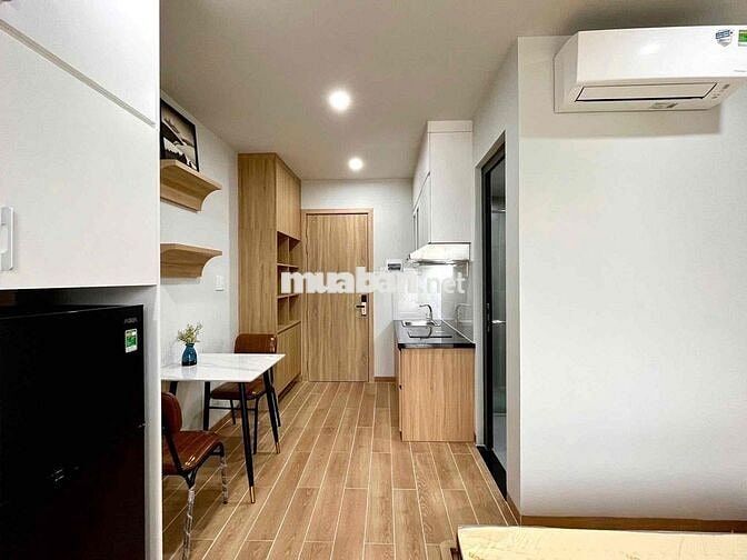 Ở Ngay Phòng 35m2 Ban Công Ngay Phan Xích Long Gần Q1 Q3 Trung Tâm TP