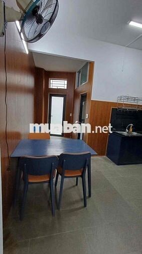 Nhà kiệt oto 3 tầng, 4 phòng ngủ, nguyễn văn thoại Đà Nẵng
