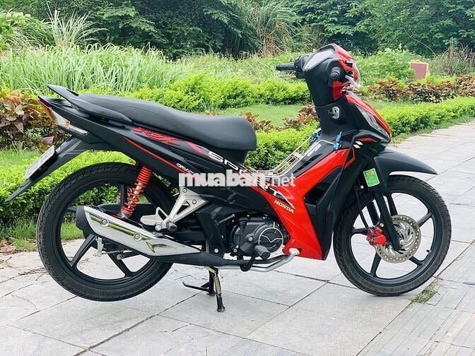 HONDA WAVE RSX FI ĐỎ ĐEN VÀNH ĐÚC XE MỚI TINH 2024