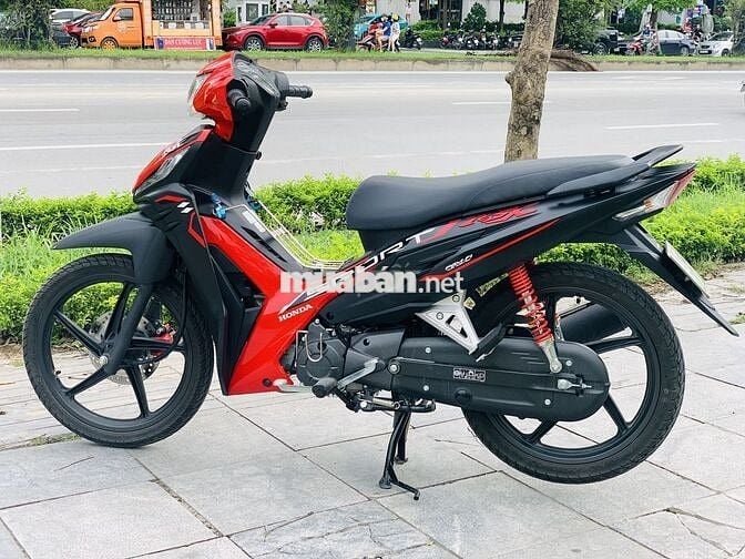 HONDA WAVE RSX FI ĐỎ ĐEN VÀNH ĐÚC XE MỚI TINH 2024