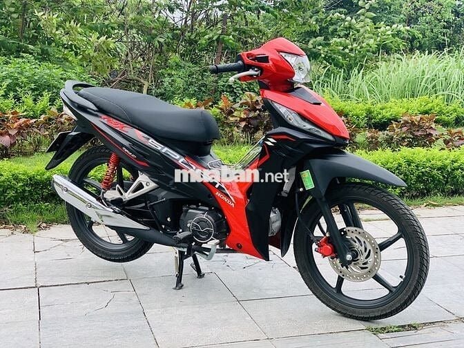 HONDA WAVE RSX FI ĐỎ ĐEN VÀNH ĐÚC XE MỚI TINH 2024