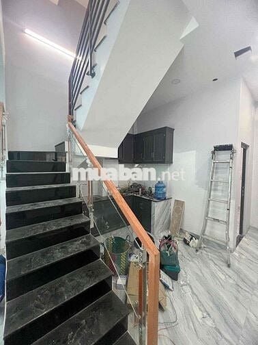 Cho thuê nhà mới 100% hẻm 628// Hậu Giang P12 Q6