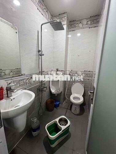 Cho Thuê Nhà Nguyên Căn DT 60m2 1Trệt 1Lầu 2Pn 1Wc Hẻm Xe Tải
