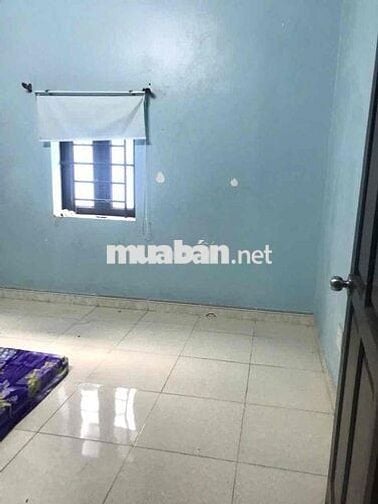 Cho thuê nhà nguyên căn có: 4pn nằm bên Trường Học Đông Hoà - Dĩ An