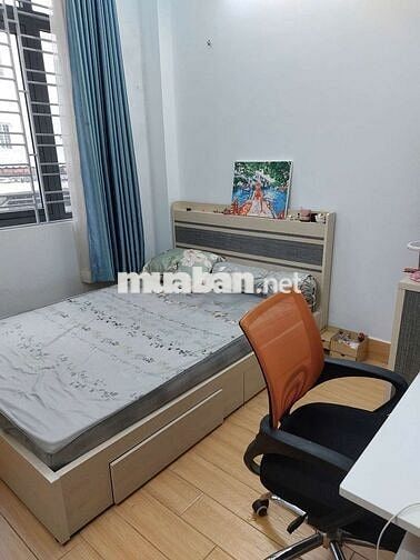40m2 sát mặt tiền Lý Thái Tổ Q10 4 tầng BTCT 5PN Hoàn công đầy đủ