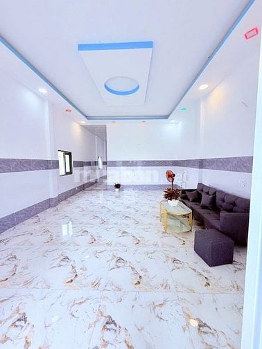 Nhà riêng chính chủ, 2 phòng ngủ, 100% thổ cư, giá 780trieu bao giấy