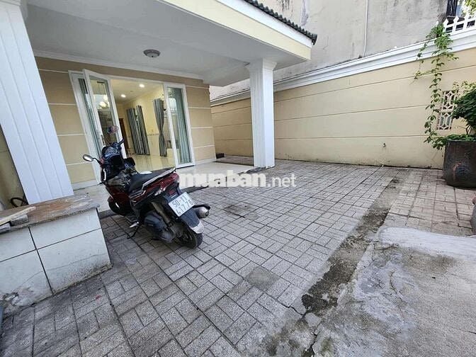 Biệt Thự Sân Vườn MiNi Cho Thuê Giá Tốt .