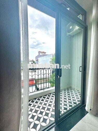 Cho thuê căn hộ studio thoáng mât ngay Mỹ An