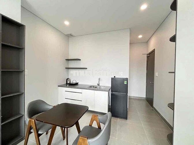 STUDIO BAN CÔNG GẦN BIỂN – TRƯƠNG ĐĂNG QUẾ 🌊