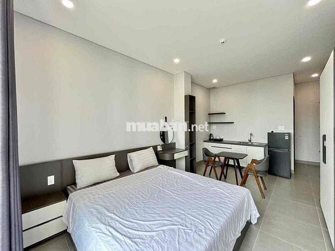 STUDIO BAN CÔNG GẦN BIỂN – TRƯƠNG ĐĂNG QUẾ 🌊
