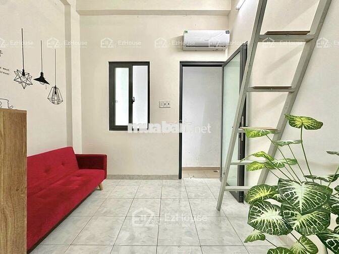 CHO THUÊ PHÒNG GÁC RỘNG RÃI GIỮA ĐƯỜNG LỚN CỘNG HÒA VÀ TRƯỜNG CHINH