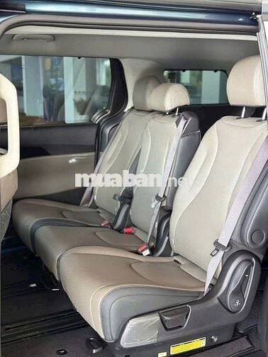 Kia Carnival 2024 2.2D Premium 8 chỗ - Xanh D9B