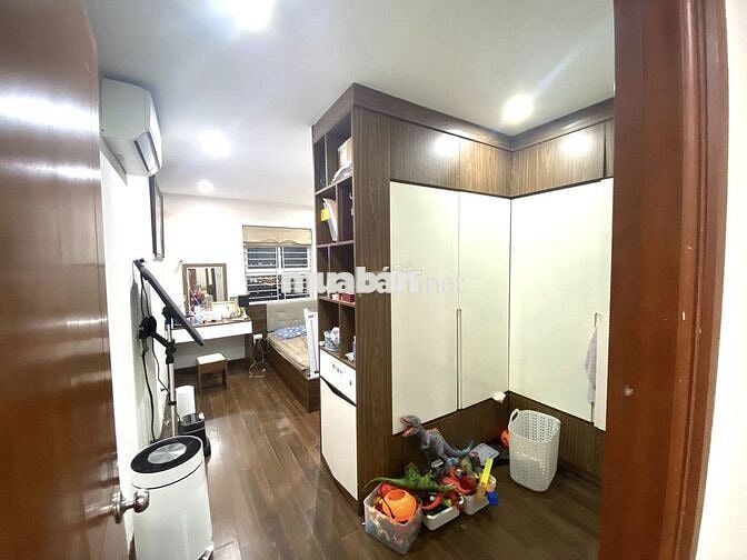 Cực Hiếm!Bán căn hộ chung cư Thạch Bàn - Long Biên- 76m- 2PN- Hơn 4 tỷ