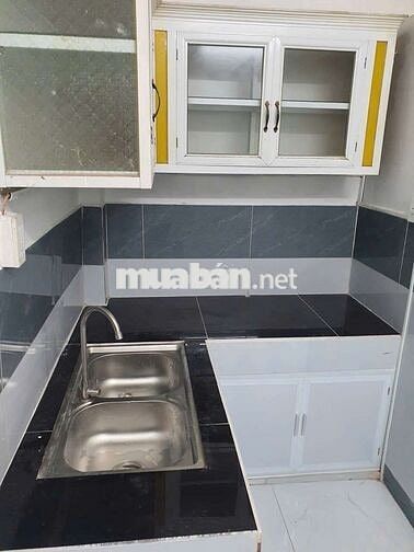 Nhà bán 4m × 7m lầu 2p ngủ 2wc
