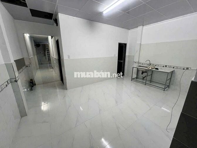 Cho thuê nhà mặt tiền dx phú mỹ.. 3pn.. Giá 8tr