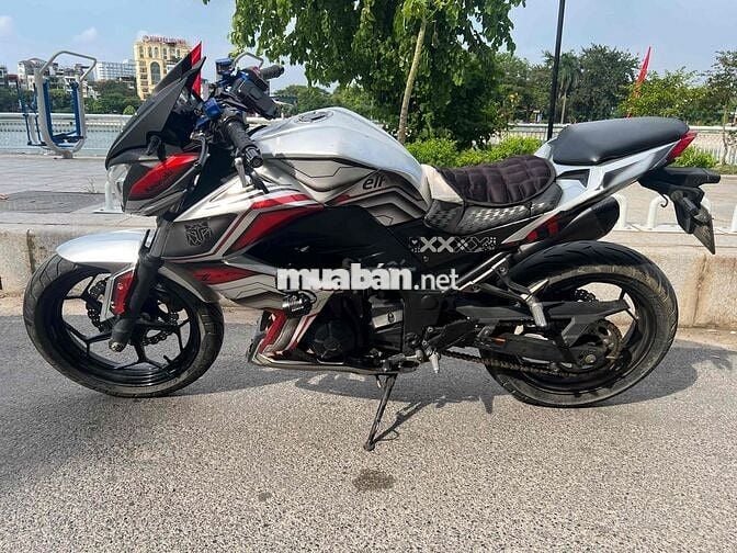 Cần bán Z300 biển HN người dùng ạ