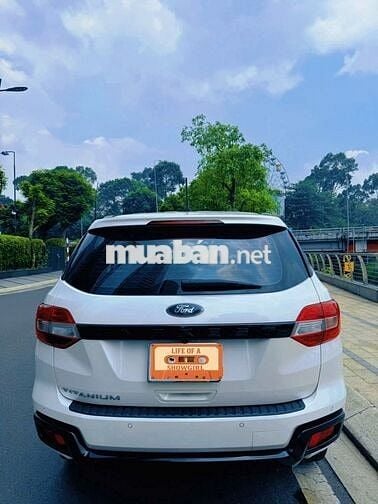 Ford Everest Trắng 12/2021 Sport 2.0L - 34.250 km