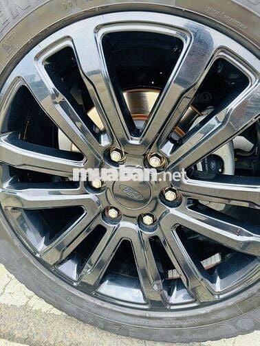 Ford Everest Trắng 12/2021 Sport 2.0L - 34.250 km
