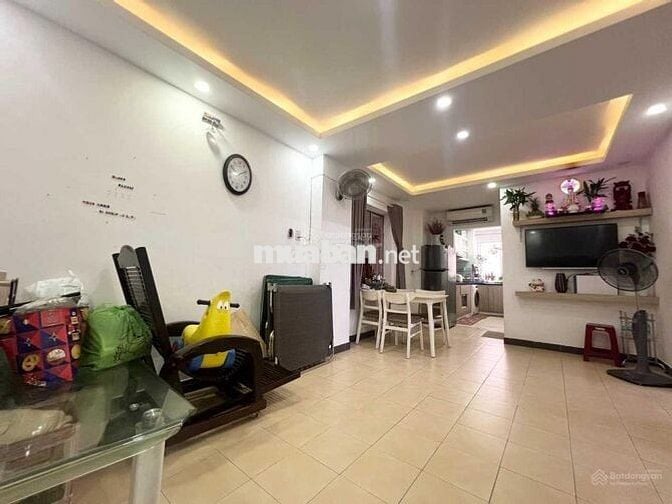 Bán gấp chung cư Nguyễn Thiện Thuật Quận 3, DT 36m2 giá chỉ 2,2 tỷ