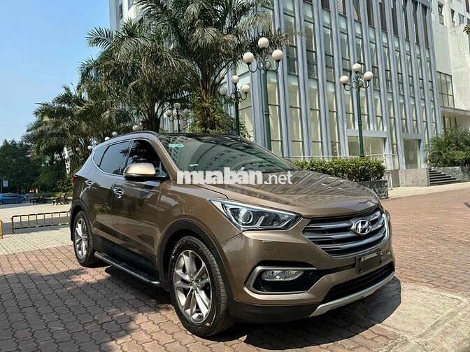 Hyundai Santa Fe 2018 2.2L 4WD Nâu đẹp full option