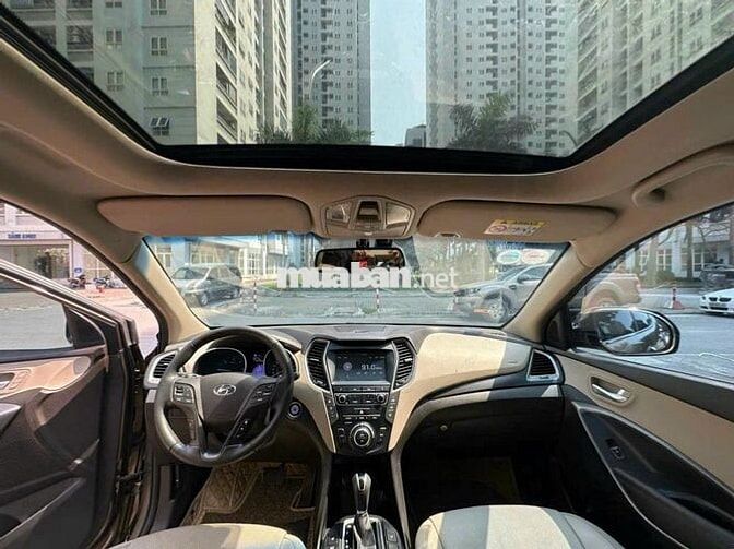 Hyundai Santa Fe 2018 2.2L 4WD Nâu đẹp full option